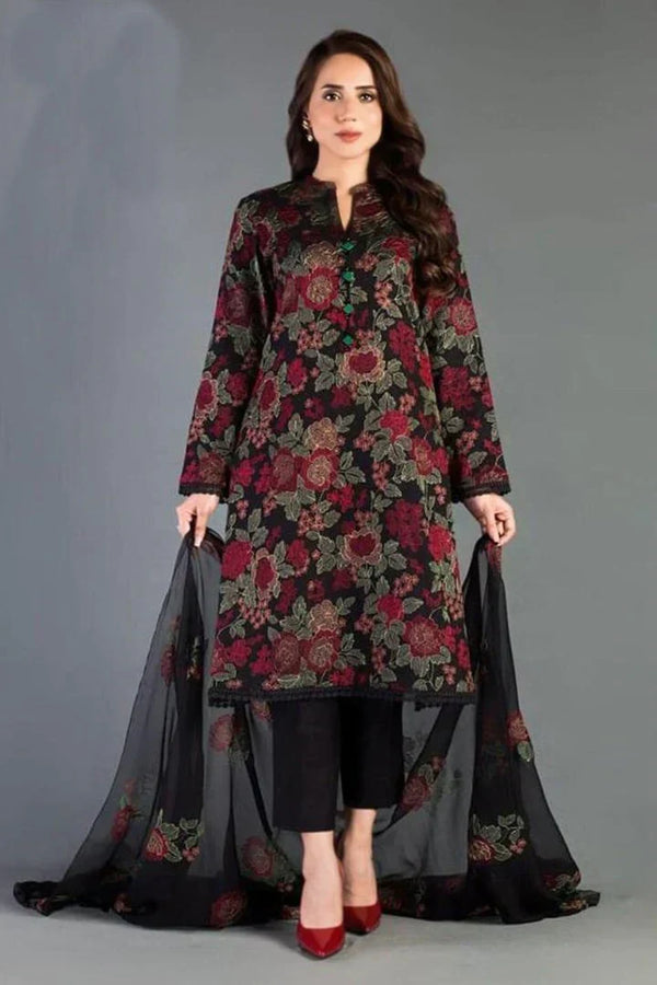 Grace S750-Embroidered 3pc lawn dress with Embroidered chiffon dupatta.